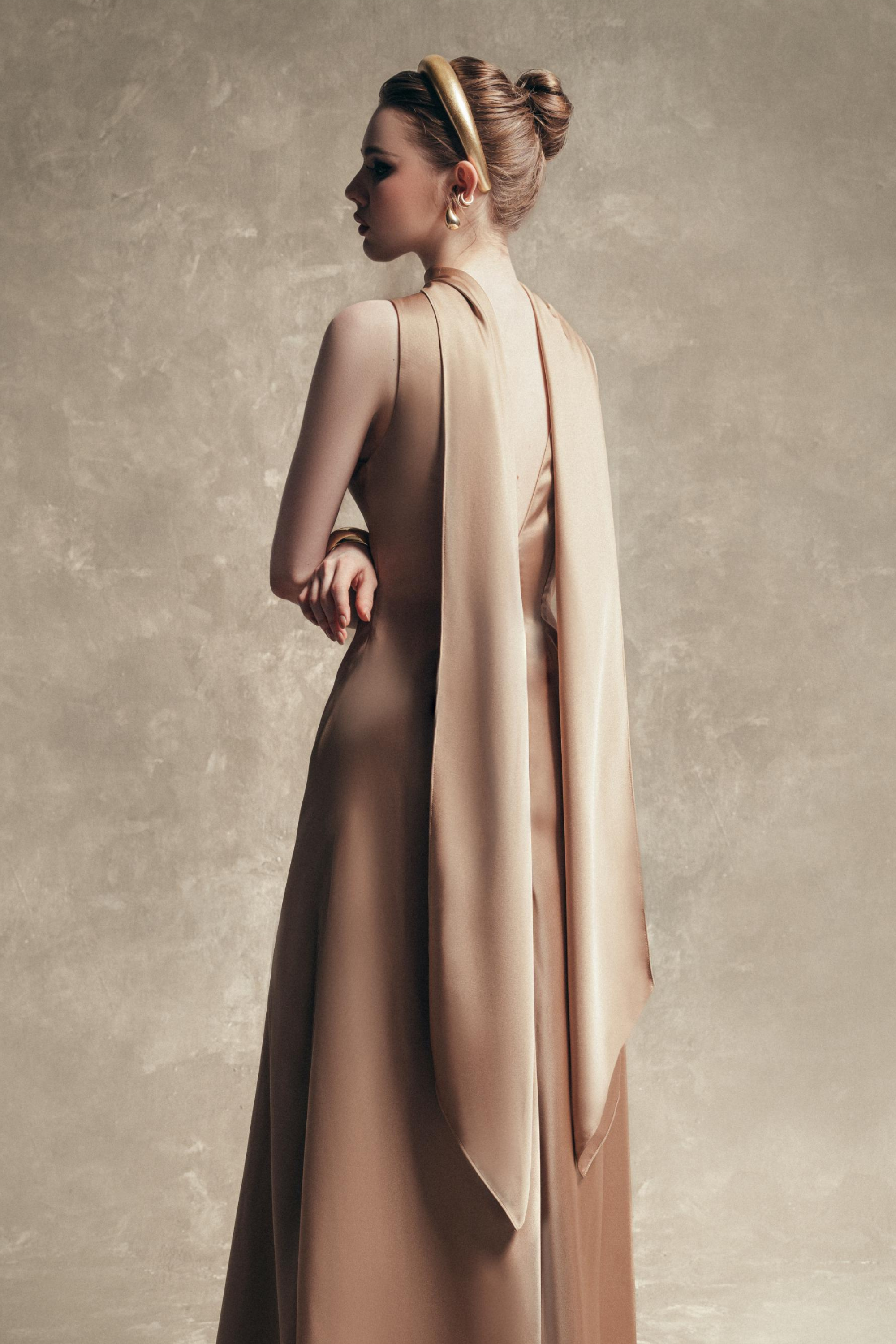 SOLANGE Silk Gown