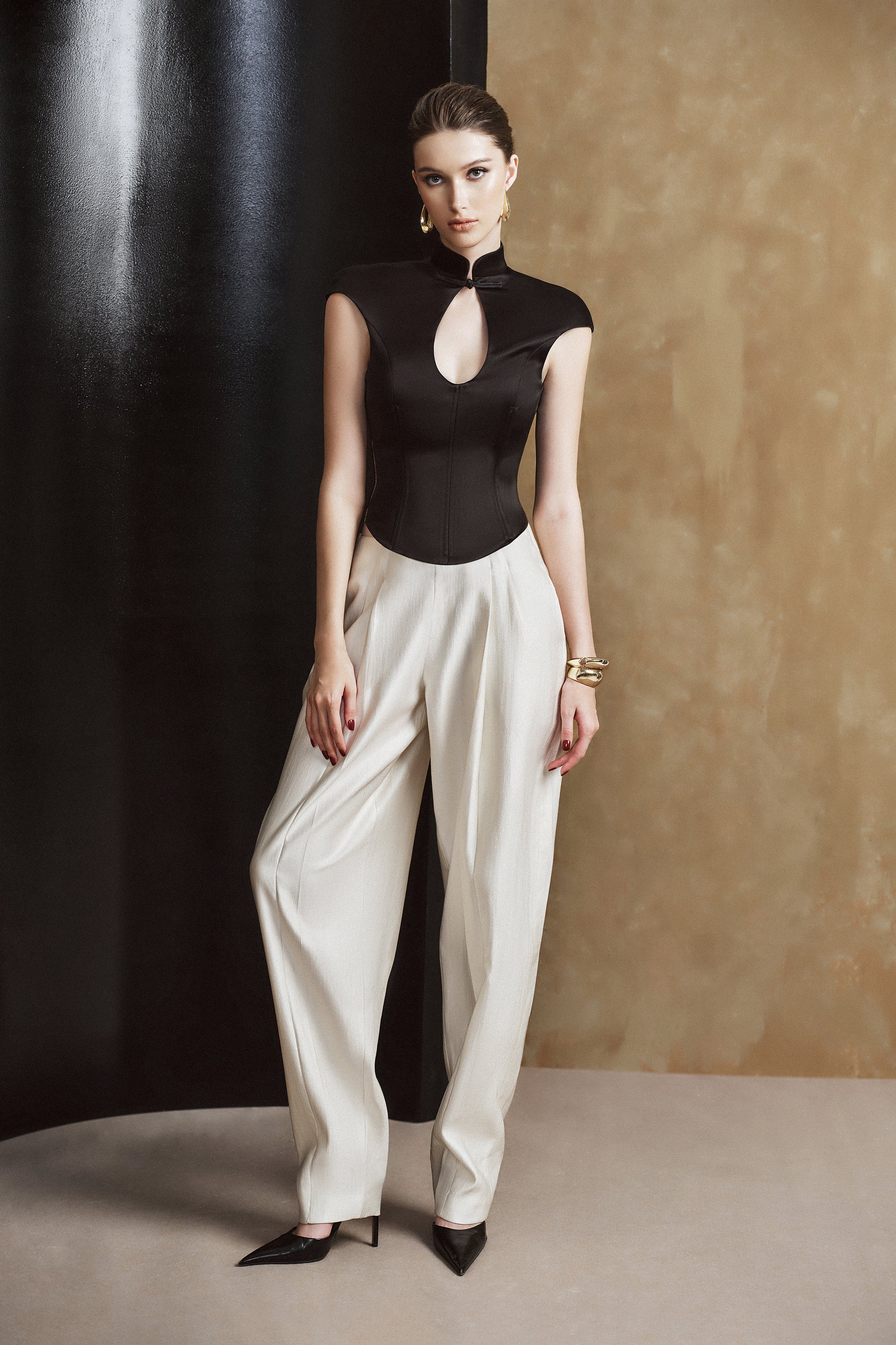 BULBE Pleated Trousers