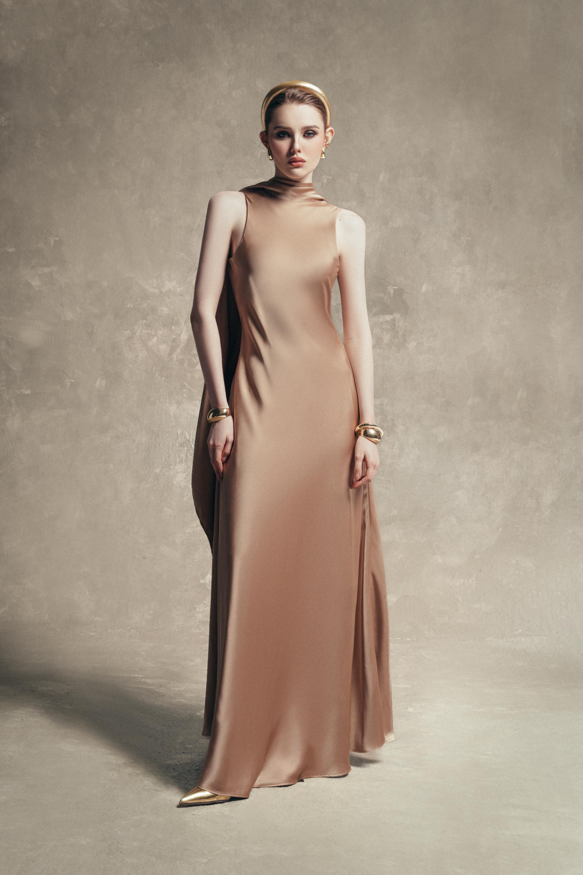 SOLANGE Silk Gown